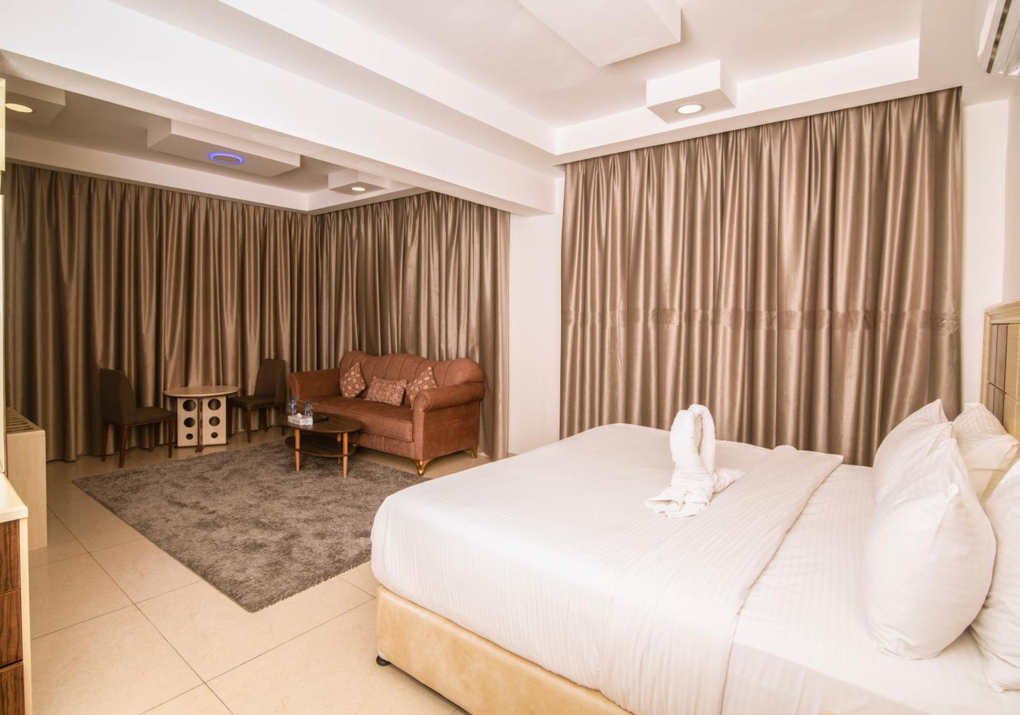 Diamond Star Hotel فندق النجمة الماسية Сиб Экстерьер фото